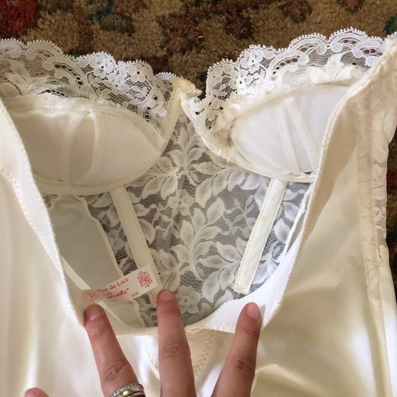 Vintage Fleur De Lace by Smoothie White Lace Lingerie Bodysuit - Picture 5 of 6